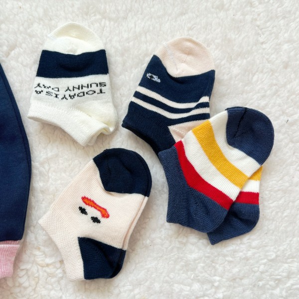 جوراب فسقلی